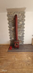 Frontal-view-of-Chilli-Penguin-Multifuel-stove-installation-resolven-neath-port-talbot